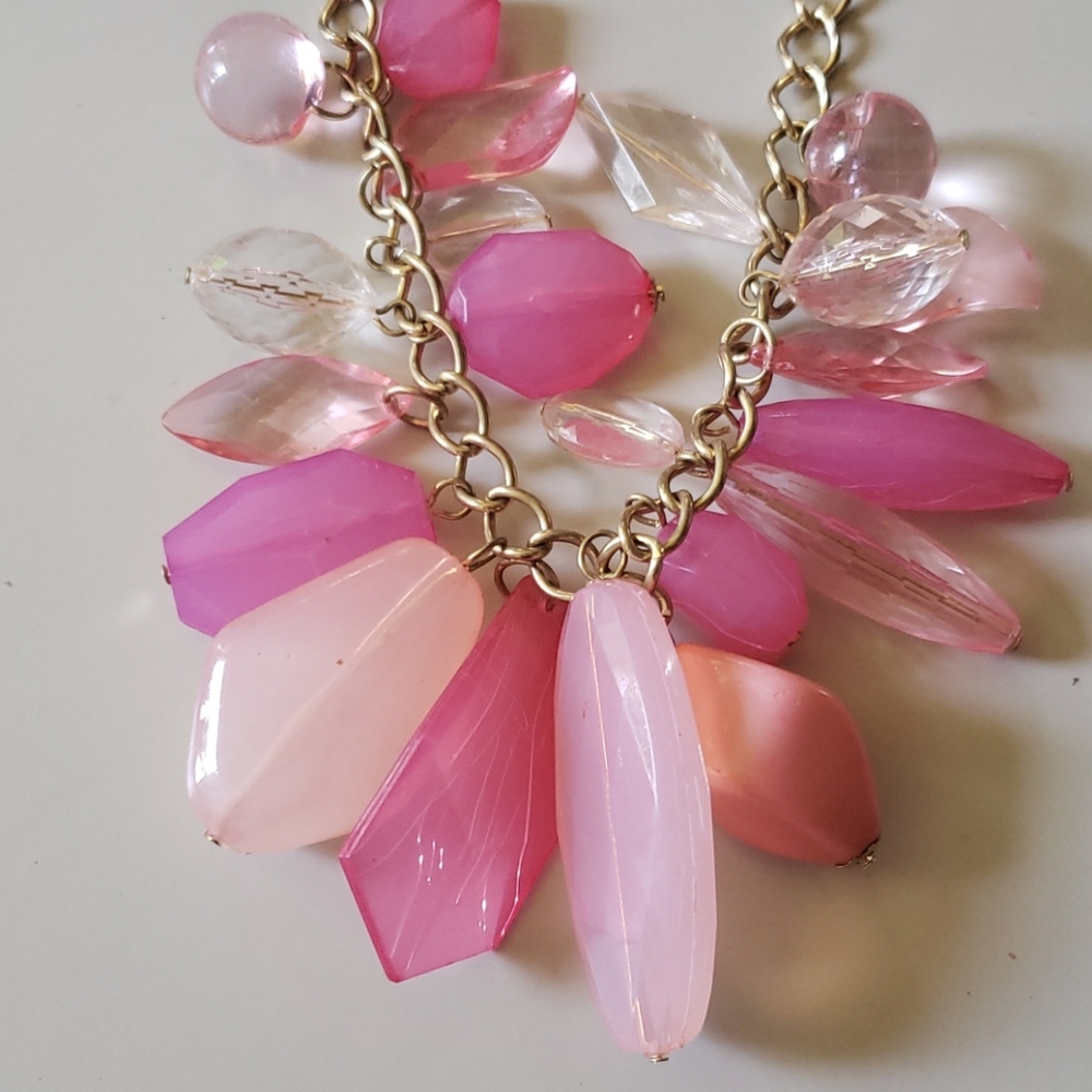 Pink chunky statement 💕  necklace